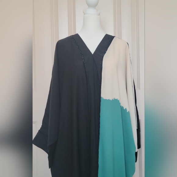 BLACK DRESS - Picture 2 of 7